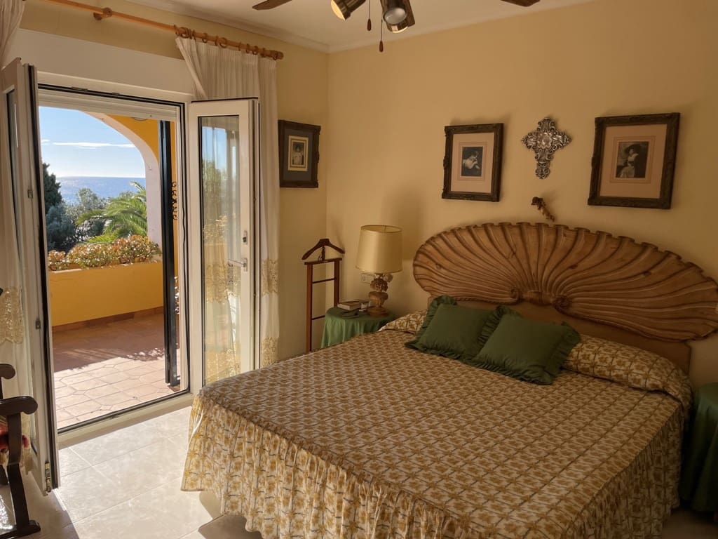 Chalet de 5 habitaciones en Calpe / Calp en venta - 925.000 € (Ref: 7323382)