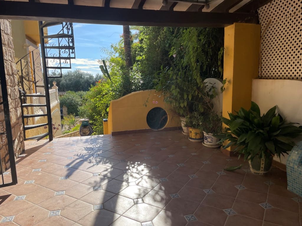 Chalet de 5 habitaciones en Calpe / Calp en venta - 925.000 € (Ref: 7323382)