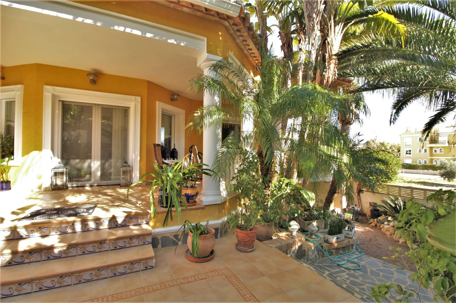 6 Zimmer Villa zu verkaufen in Calpe / Calp mit Pool Garage - 790.000 € (Ref: 7380982)