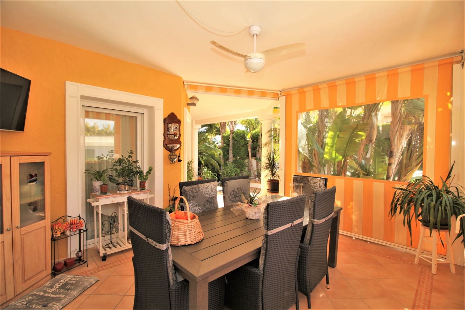 6 Zimmer Villa zu verkaufen in Calpe / Calp mit Pool Garage - 790.000 € (Ref: 7380982)