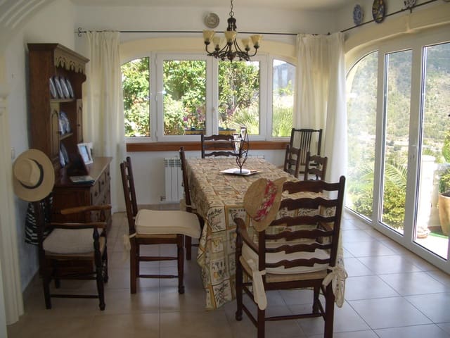 3 Zimmer Villa zu verkaufen in Calpe / Calp mit Pool - 750.000 € (Ref: 7422909)