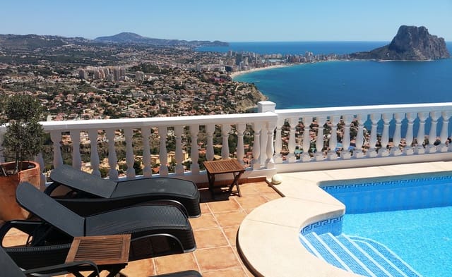 3 Zimmer Villa zu verkaufen in Calpe / Calp mit Pool - 750.000 € (Ref: 7422909)