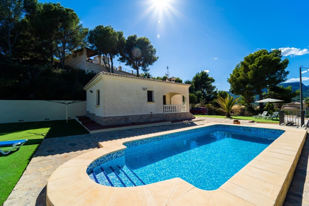 3 bedroom Villa for sale in Calpe / Calp with pool - € 435,000 (Ref: 7430917)