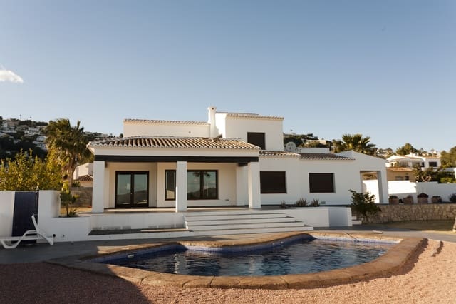 Chalet de 3 habitaciones en Moraira, Teulada-Moraira en venta con piscina - 1.440.000 € (Ref: 7742093)