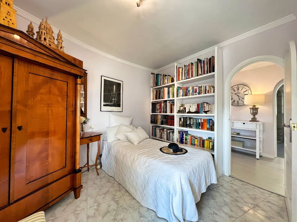 4 Zimmer Villa zu verkaufen in Calpe / Calp mit Pool Garage - 750.000 € (Ref: 8422361)