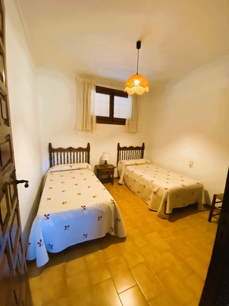 Chalet de 6 habitaciones en Benissa en venta con piscina garaje - 990.000 € (Ref: 8868206)