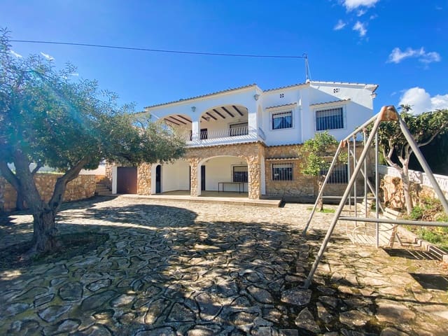 Chalet de 6 habitaciones en Benissa en venta con piscina garaje - 990.000 € (Ref: 8868206)