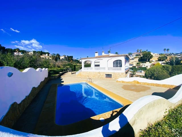 Chalet de 6 habitaciones en Benissa en venta con piscina garaje - 990.000 € (Ref: 8868206)