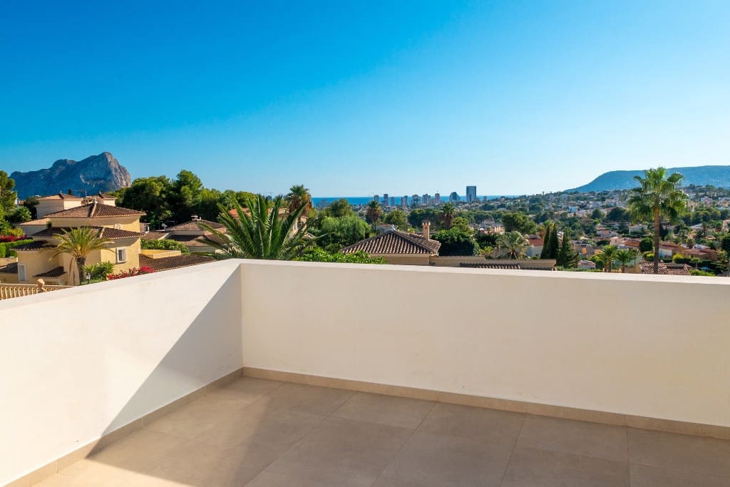 4 bedroom Villa for sale in Calpe / Calp with pool garage - € 1,380,000 (Ref: 9282982)