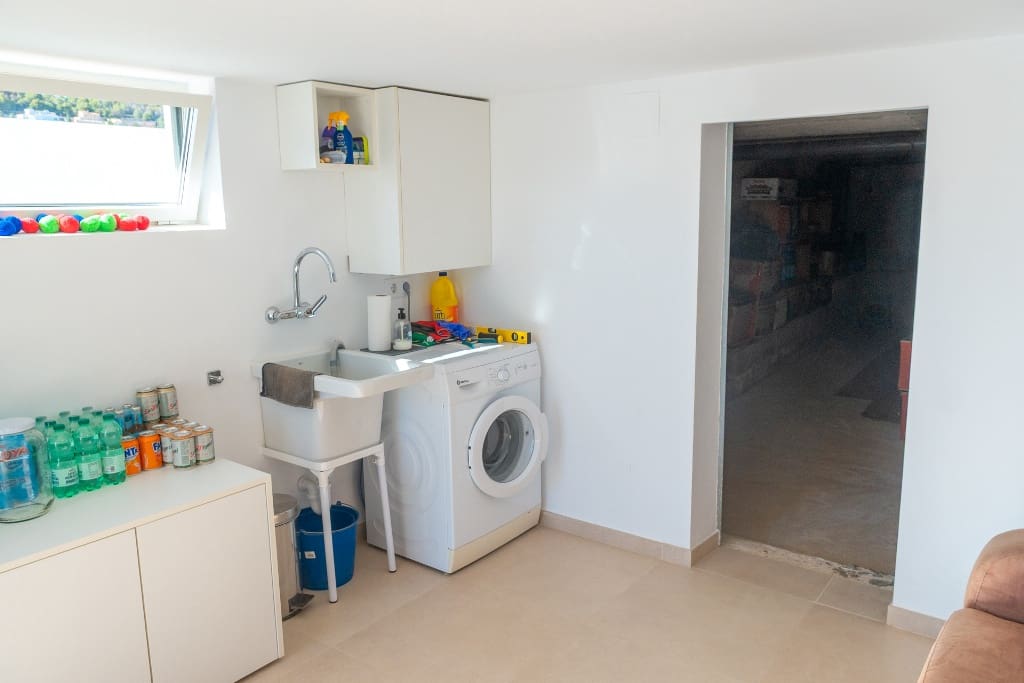 4 bedroom Villa for sale in Calpe / Calp with pool garage - € 1,380,000 (Ref: 9282982)