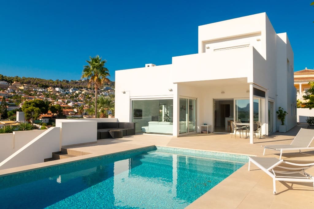 4 bedroom Villa for sale in Calpe / Calp with pool garage - € 1,380,000 (Ref: 9282982)