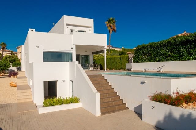 4 Zimmer Villa zu verkaufen in Calpe / Calp mit Pool Garage - 1.380.000 € (Ref: 9282982)