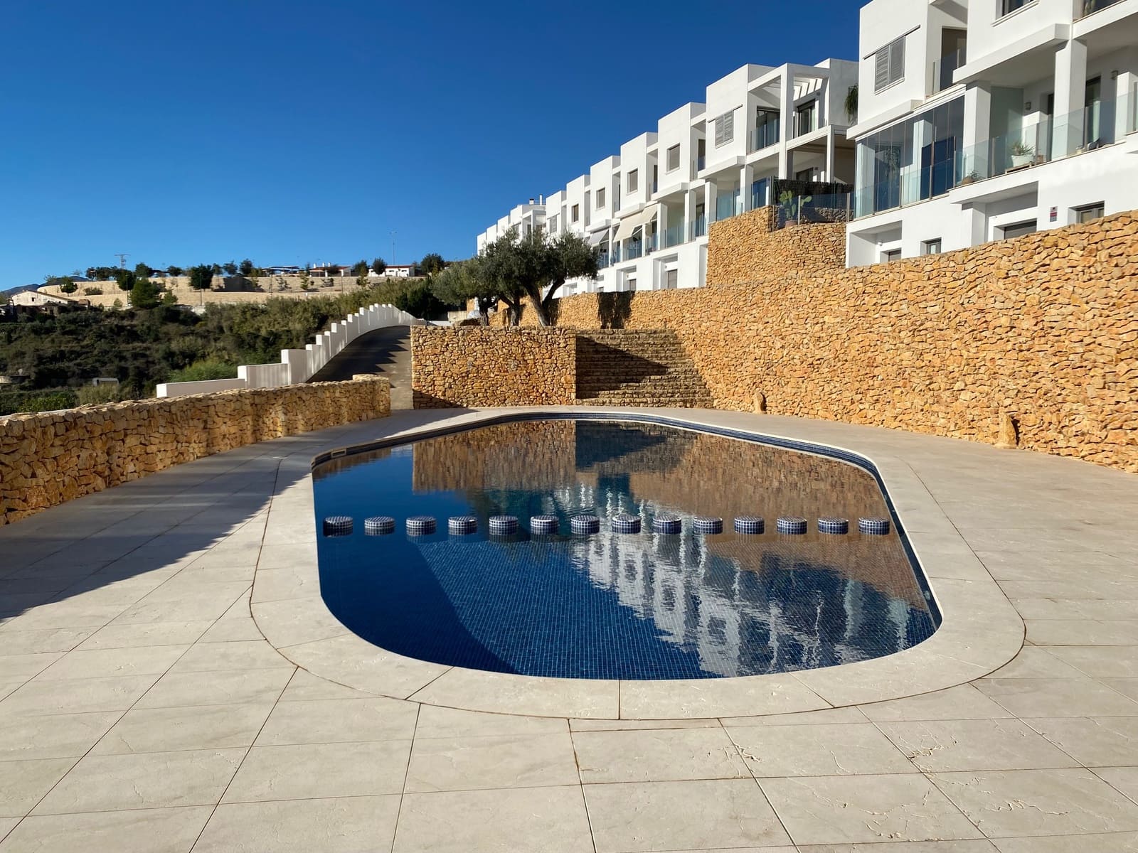 3 sovrum Radhus till salu i Benissa med pool garage - 370 000 € (Ref: 9401975)