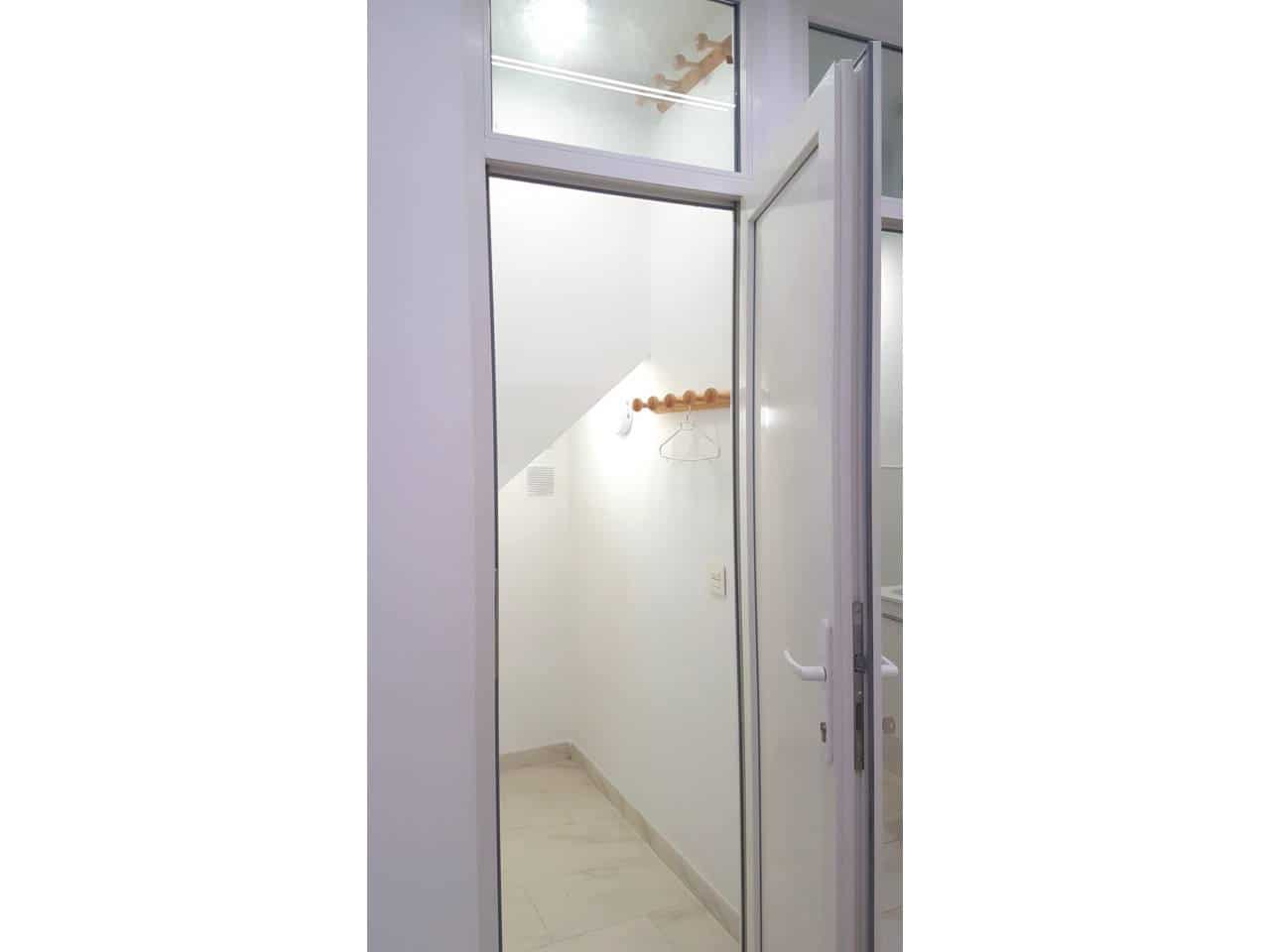 Commercial for sale in Madrid city - € 350,000 (Ref: 10042414)