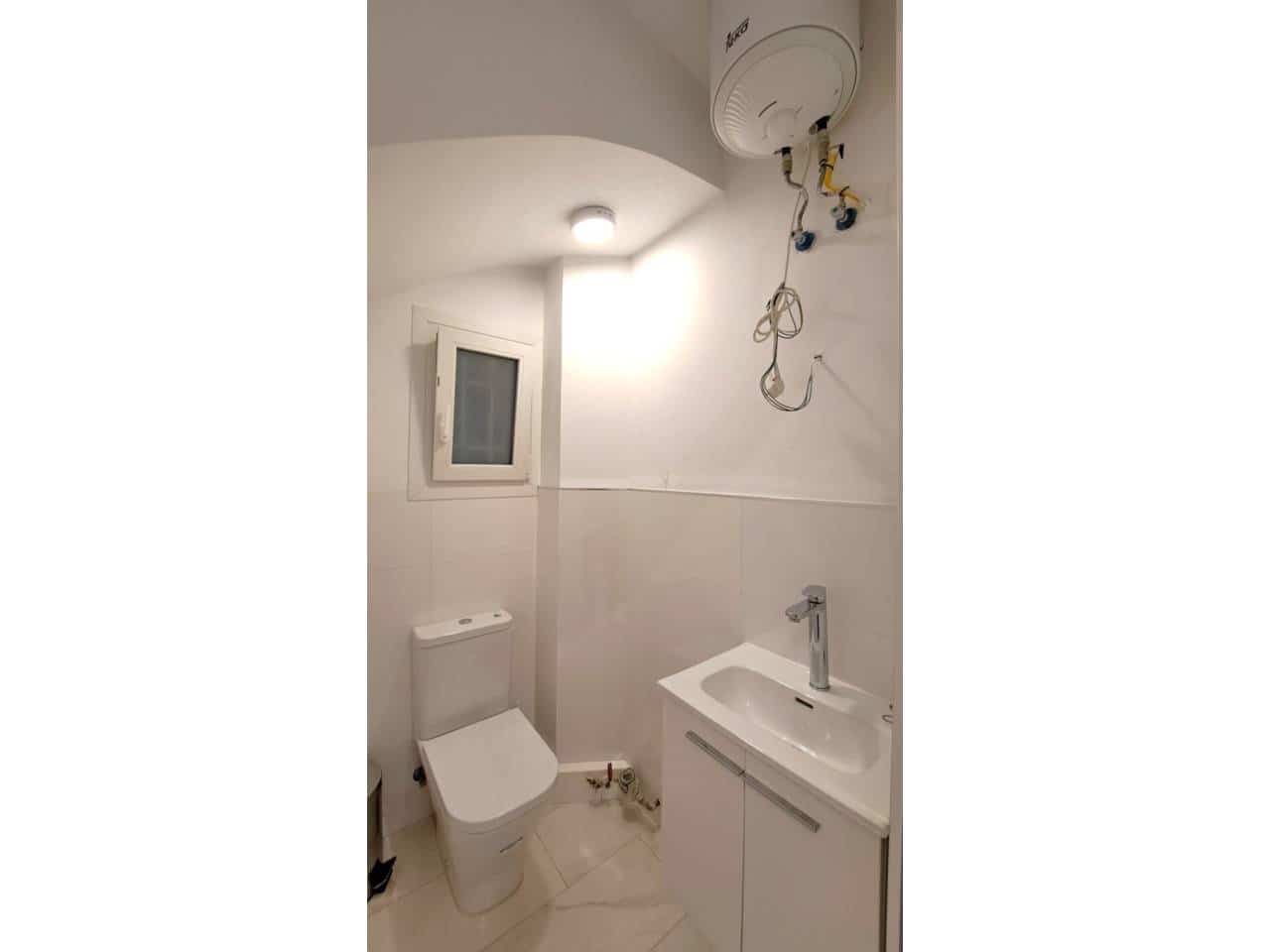 Commercial for sale in Madrid city - € 350,000 (Ref: 10042414)