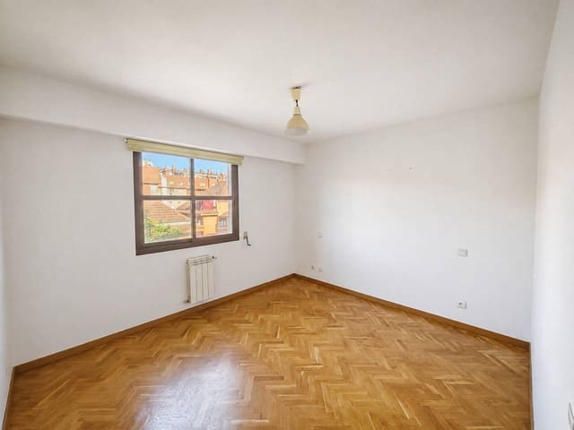 1 makuuhuone Asunto vuokrattavana paikassa Madrid kaupunki mukana 
autotalli - 1 100 € (Ref: 10042415)