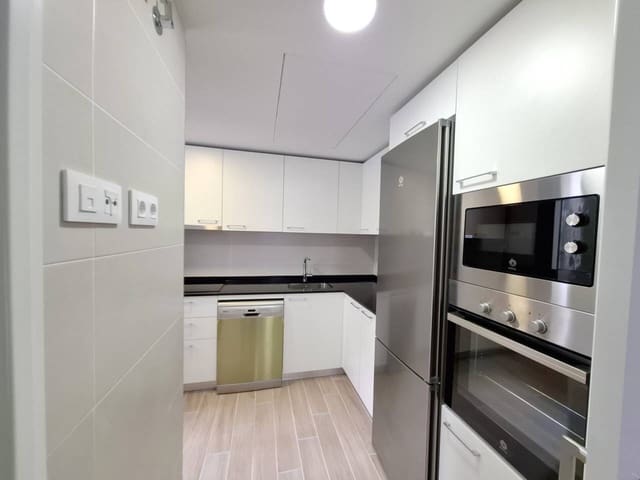 Piso de 2 habitaciones en El Cañaveral, Madrid ciudad en alquiler con piscina garaje - 1.350 € (Ref: 10048652)