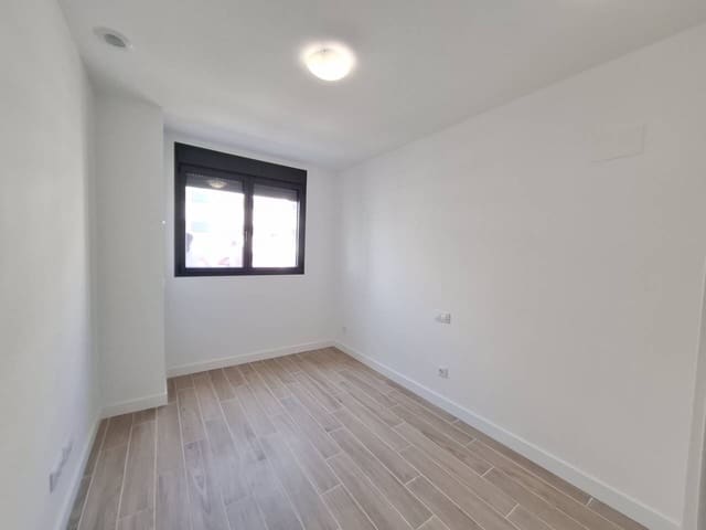 Piso de 2 habitaciones en El Cañaveral, Madrid ciudad en alquiler con piscina garaje - 1.350 € (Ref: 10048652)