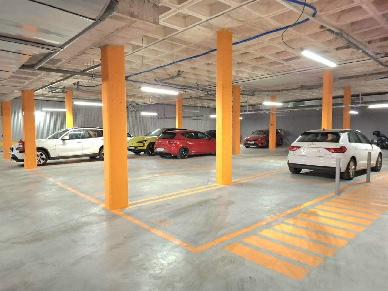 2 sypialnia Mieszkanie do wynajęcia w Miasto Madryt z basenem garażem - 1 350 € (Ref: 10048652)