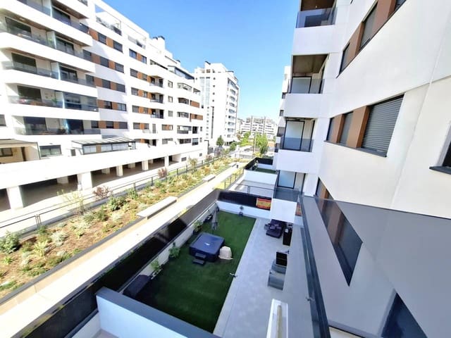 Piso de 2 habitaciones en El Cañaveral, Madrid ciudad en alquiler con piscina garaje - 1.350 € (Ref: 10048652)