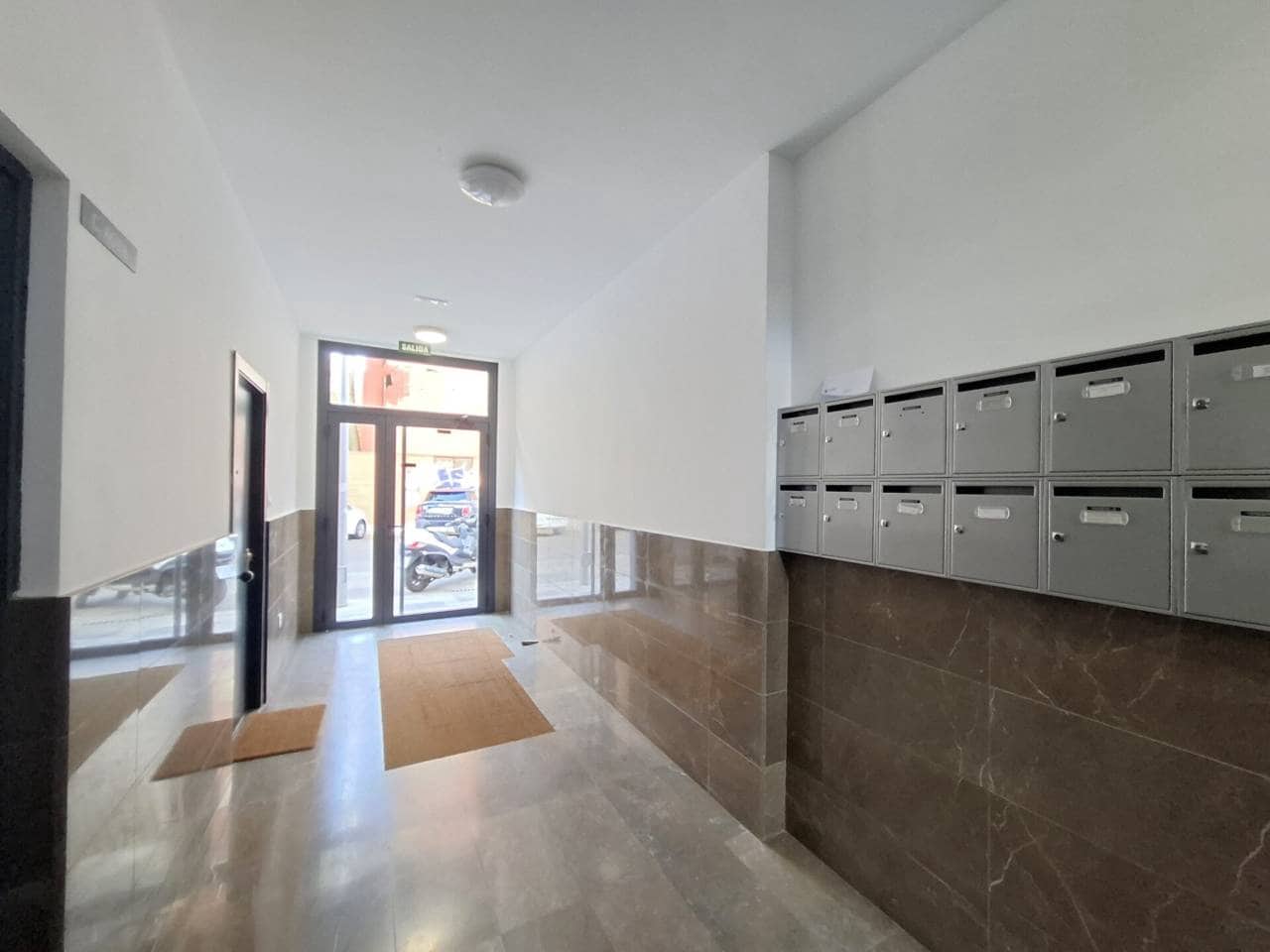 1 bedroom Flat for rent in Madrid city - € 1,300 (Ref: 10054566)