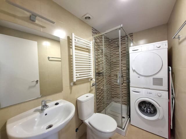 1 sypialnia Mieszkanie do wynajęcia w Miasto Madryt - 1 300 € (Ref: 10054566)