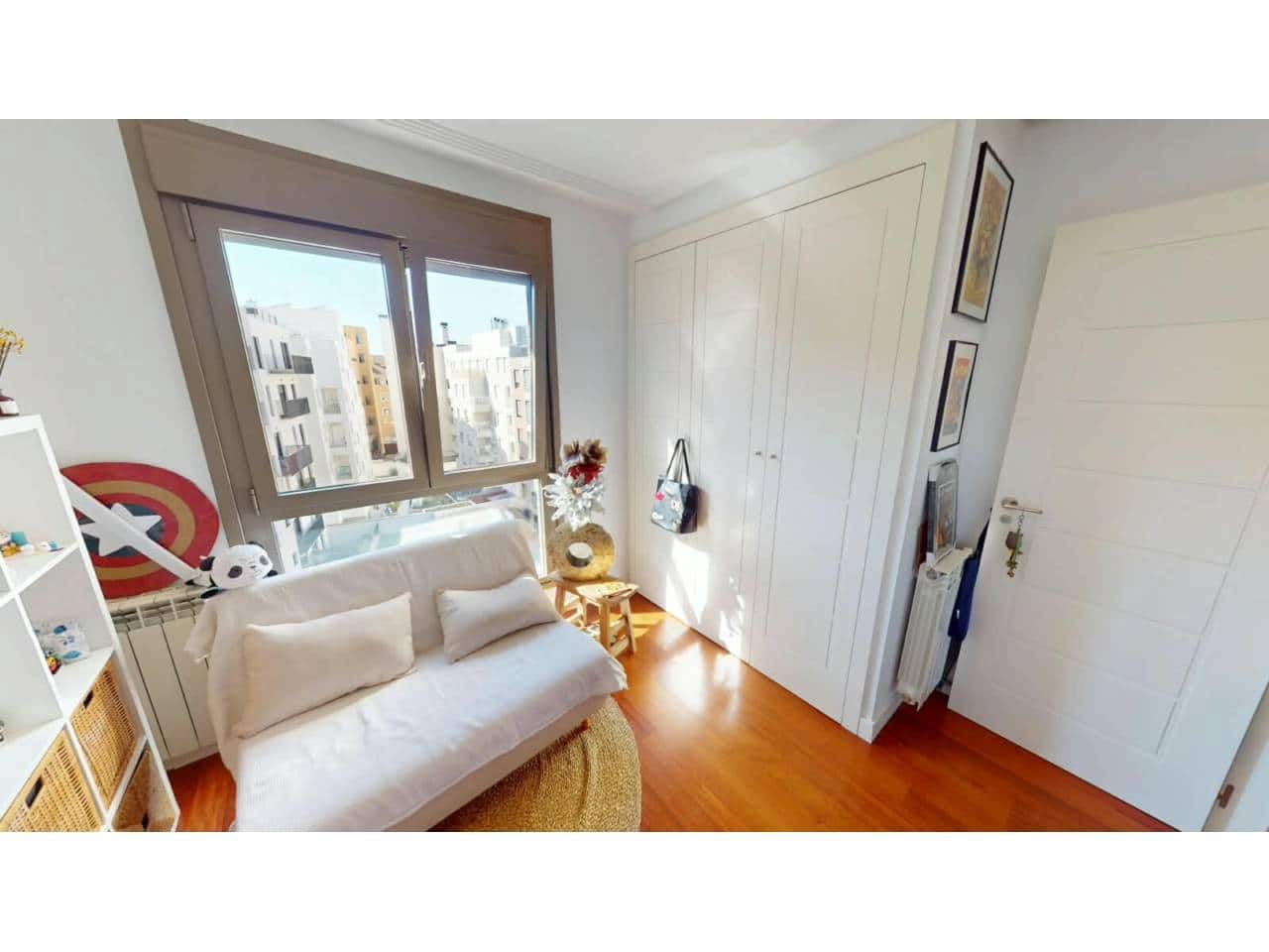 2 sypialnia Penthouse do wynajęcia w Miasto Madryt z basenem garażem - 1 900 € (Ref: 10131073)