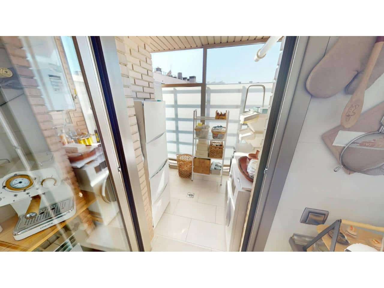 2 sypialnia Penthouse do wynajęcia w Miasto Madryt z basenem garażem - 1 900 € (Ref: 10131073)