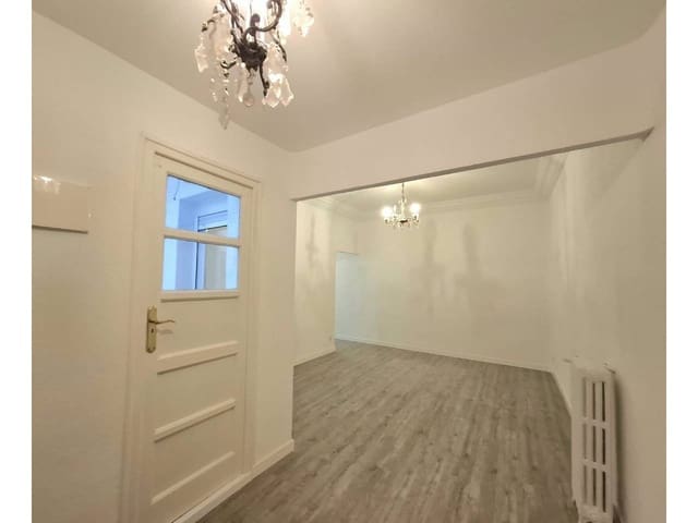 3 soverom Leilighet til leie i Madrid by - € 2 300 (Ref: 10170398)