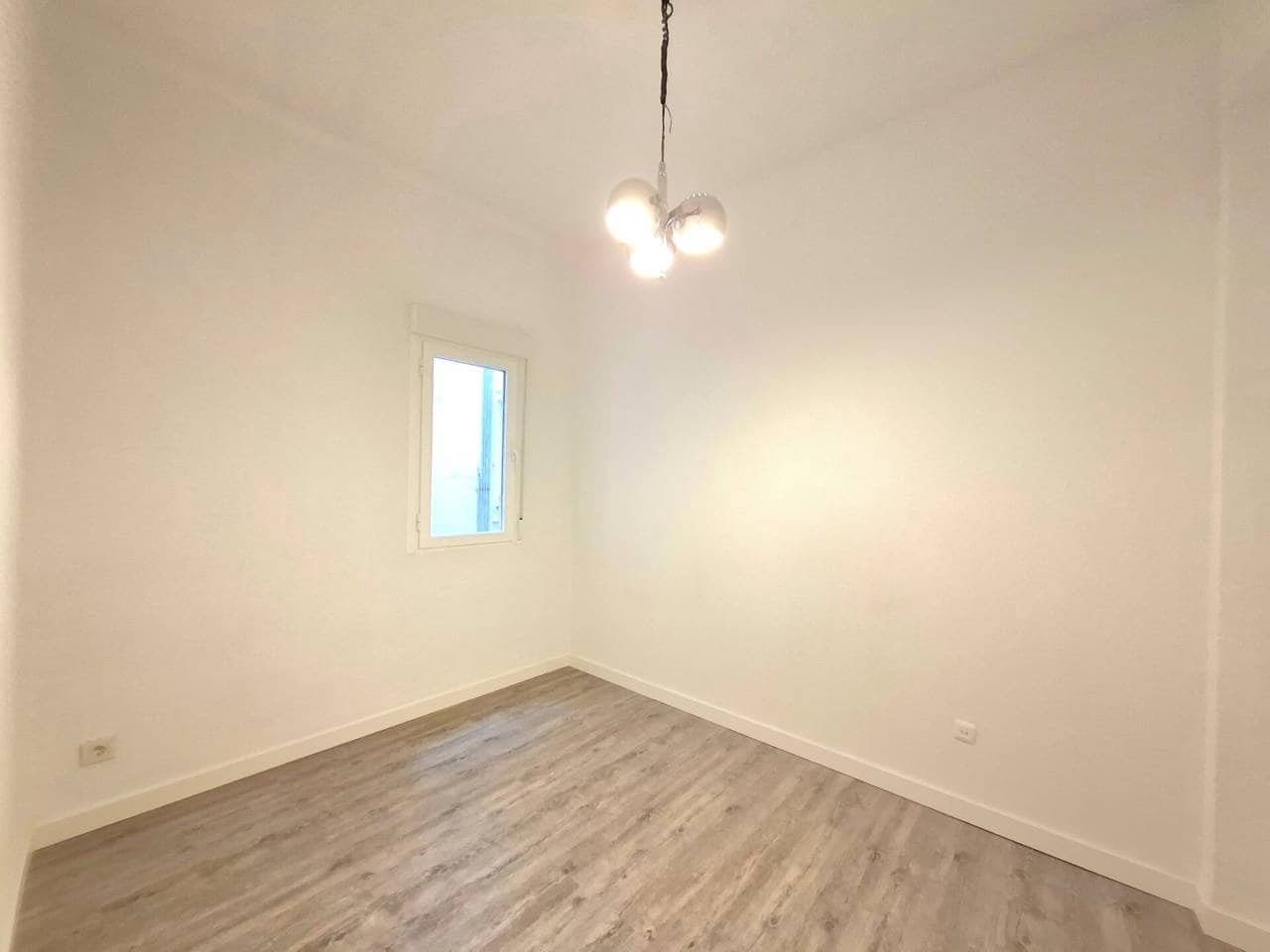 3 soverom Leilighet til leie i Madrid by - € 2 300 (Ref: 10170398)