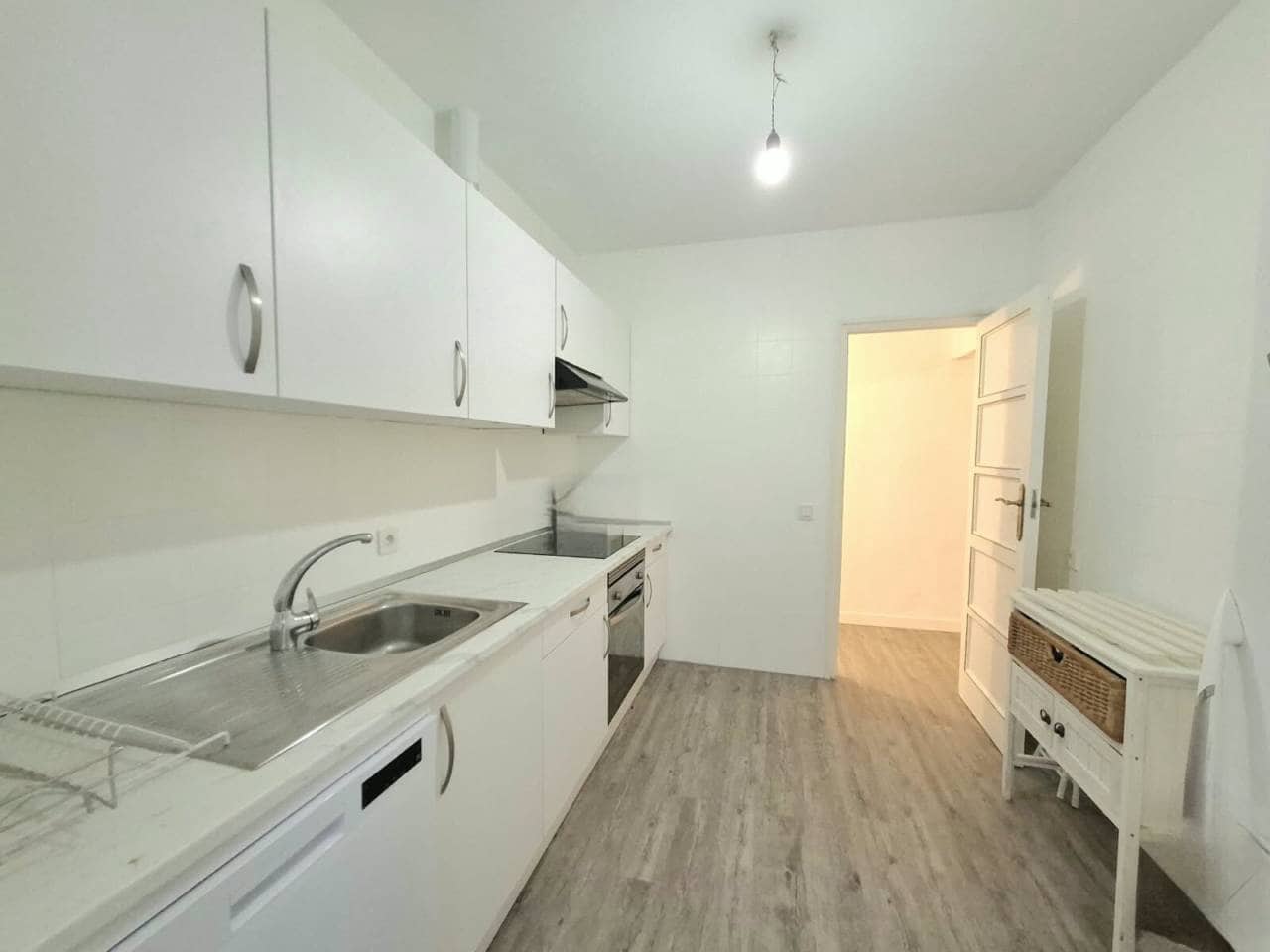 3 soverom Leilighet til leie i Madrid by - € 2 300 (Ref: 10170398)