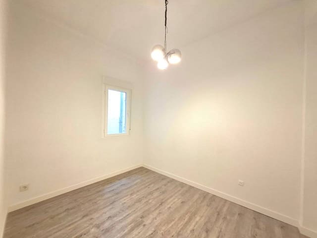 3 soverom Leilighet til leie i Madrid by - € 2 300 (Ref: 10170398)
