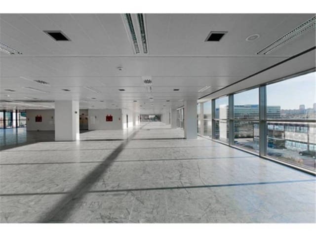 Kontor att hyra i Valverde, Madrid stad - 6 839 € (Ref: 3856747)