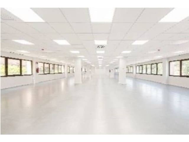 Kontor att hyra i El Plantío, Madrid stad - 27 500 € (Ref: 3856776)