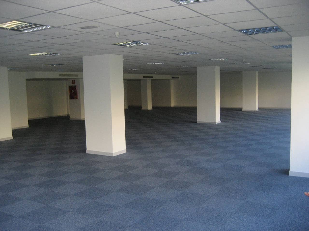 Kontor til leie i Madrid by med garasje - € 9 303 (Ref: 3856889)