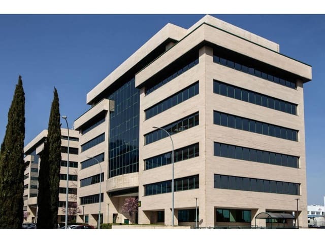 Office for rent in Aeropuerto, Madrid city with garage - € 3,090 (Ref: 3857080)