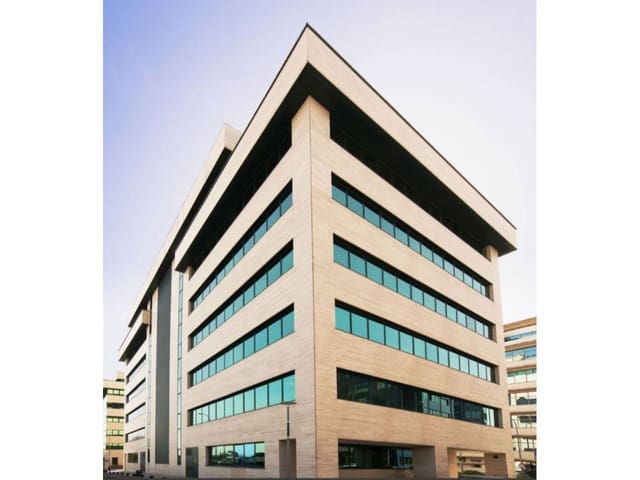 Office for rent in Aeropuerto, Madrid city with garage - € 3,090 (Ref: 3857080)