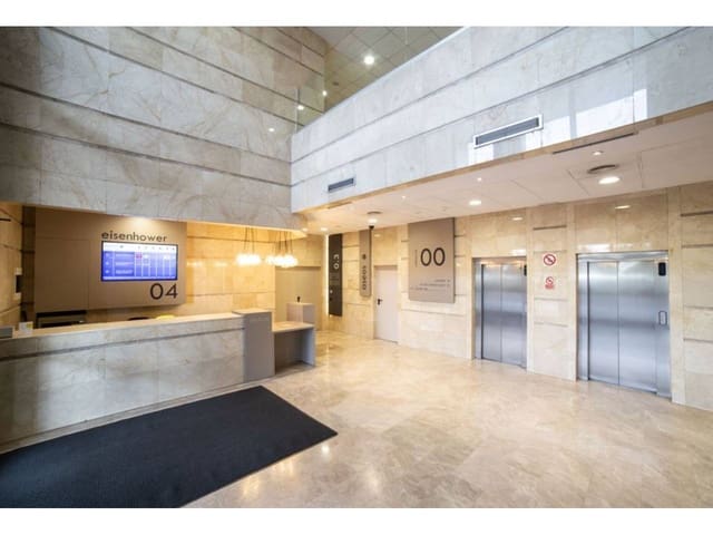 Office for rent in Aeropuerto, Madrid city with garage - € 3,090 (Ref: 3857080)
