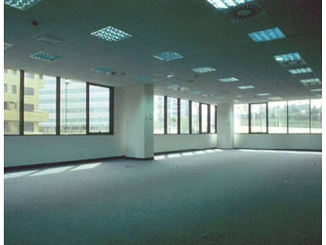 Office for rent in La Moraleja, Alcobendas with garage - € 3,900 (Ref: 3921165)