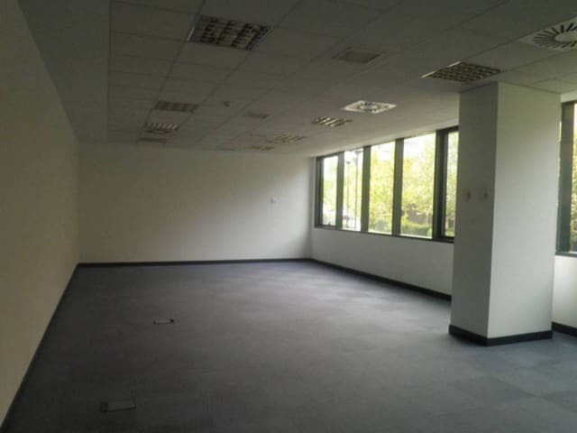Office for rent in La Moraleja, Alcobendas with garage - € 2,860 (Ref: 3999688)