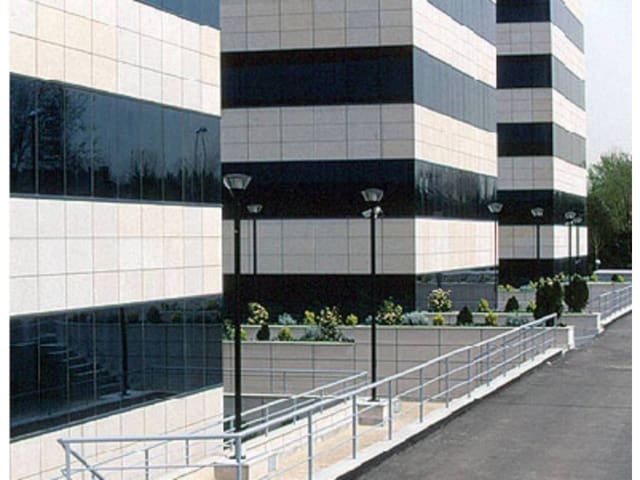 Office for rent in La Moraleja, Alcobendas with garage - € 2,860 (Ref: 3999688)