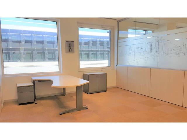 Kantoor te huur in Las Rozas de Madrid met garage - € 7.588 (Ref: 4053509)