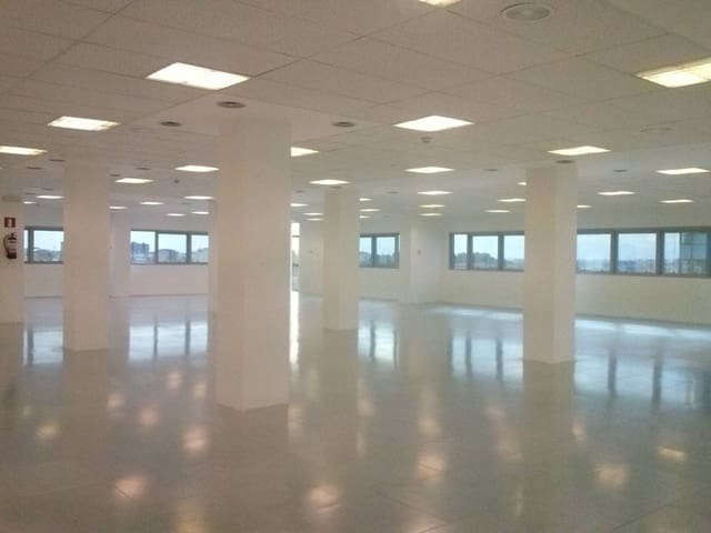 Kontor til leie i El Viso, Madrid by - € 62 749 (Ref: 4446186)