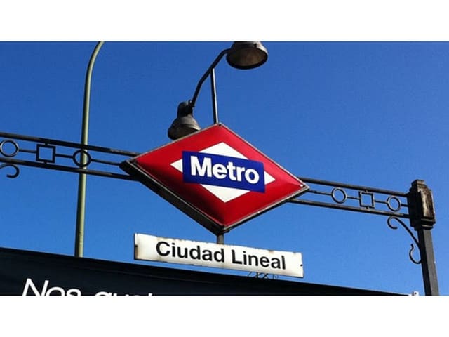 Kontor til leie i Canillejas, Madrid by med garasje - € 29 039 (Ref: 4461743)