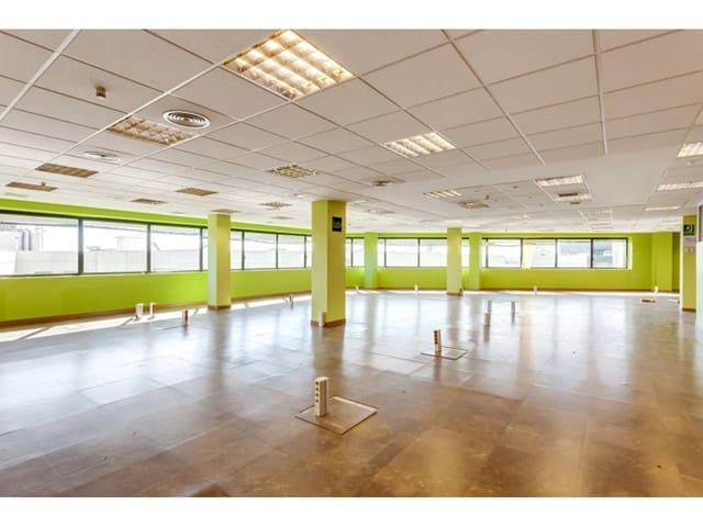 Kontor til leie i Canillejas, Madrid by med garasje - € 16 835 (Ref: 4461745)