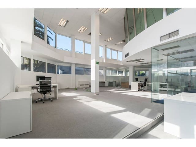 Kontor att hyra i El Plantío, Madrid stad - 21 350 € (Ref: 4606889)