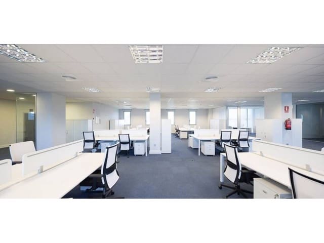 Ufficio da affittare in Valverde, Madrid città - 13.806 € (Rif: 5001931)