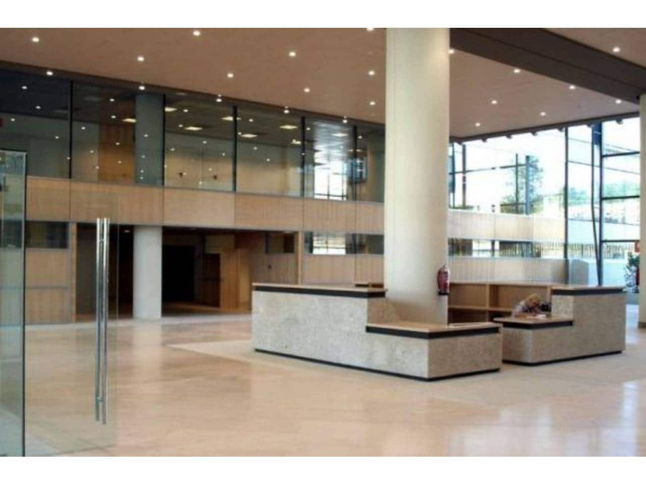 Office for rent in La Moraleja with garage - € 23,300 (Ref: 5416098)