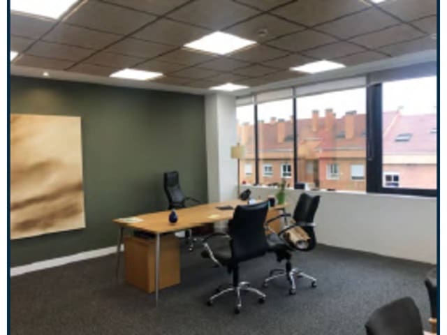 Kantoor te huur in Las Rozas de Madrid - € 17.351 (Ref: 5453622)