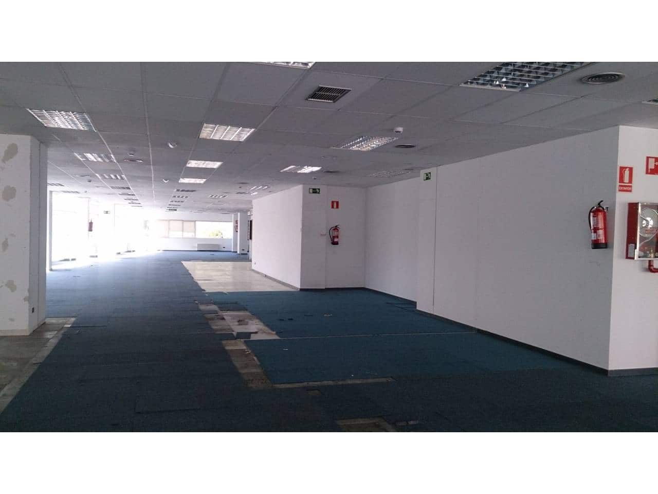 Ufficio da affittare in Tres Cantos - 1.000 € (Rif: 5461244)